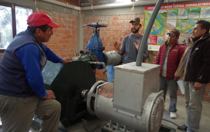 Amaguaya-Steve-Training-Communtiy-Technicians